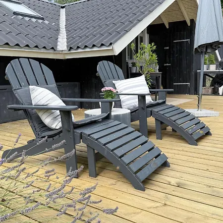 Casa de Férias 3 Bedroom Awesome In Ebeltoft