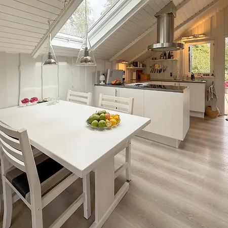 3 Bedroom Awesome In
